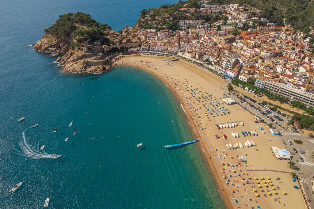 Platja Gran Oficina De Turisme De Tossa De Mar platja-gran-oficina-de-turisme-de-tossa-de-mar